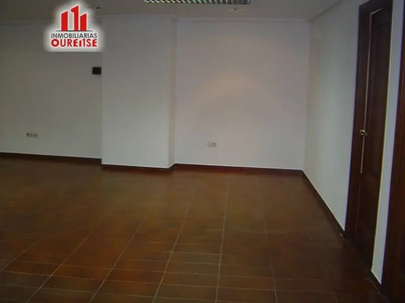 Alquiler Oficina 175m2 Centro Ourense Junto Parque San Lazaro