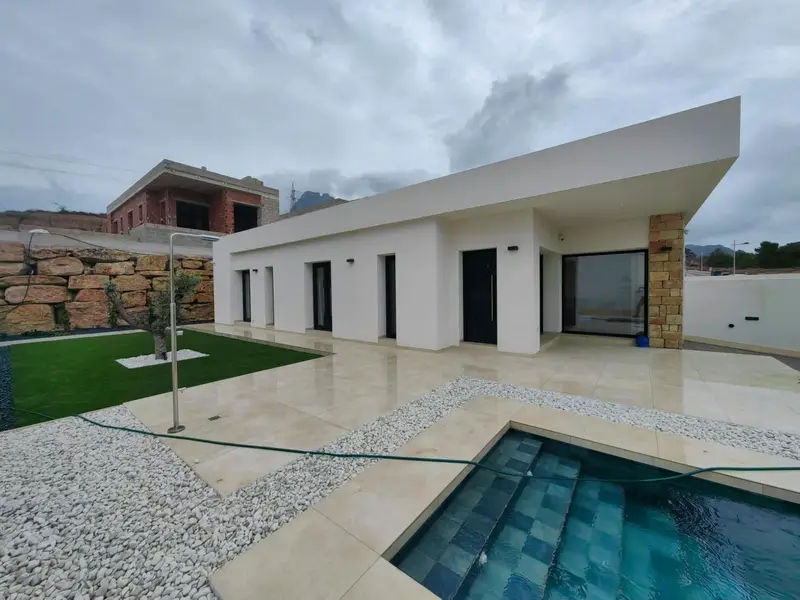 Chalet en venta en Finestrat, Alicante