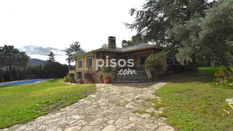 Chalet en venta en Robledo de Chavela