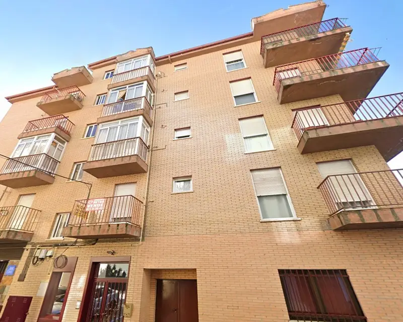 Piso 4 habitaciones 2 baños Béjar 120m²