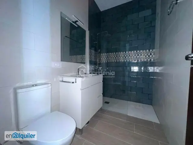 Alquiler piso 3 dormitorios 2 baños Macarena