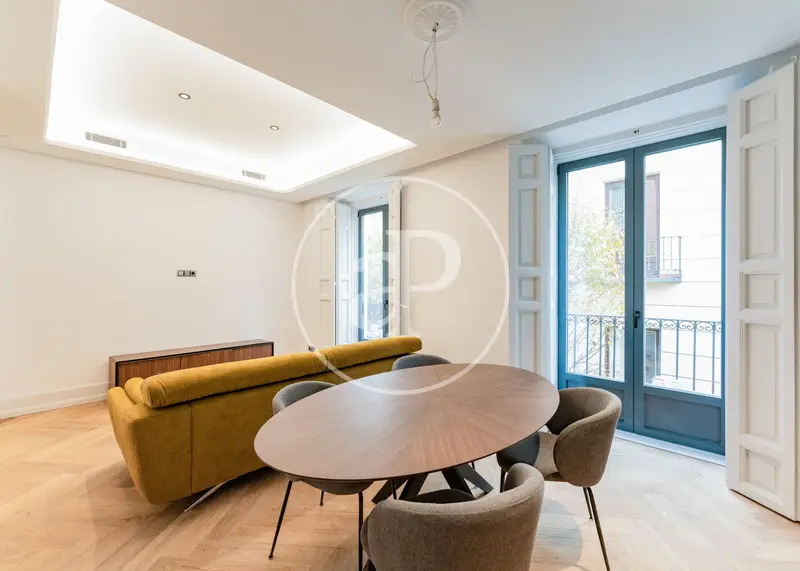 Piso Reformado en Plaza Lavapiés con Garaje