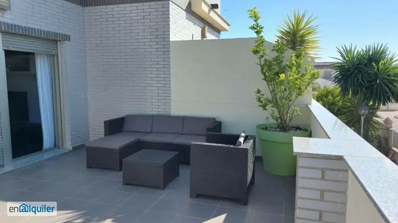 Chalet Adosado en Platja de Oliva con Piscina cerca de la Playa