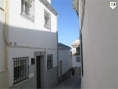 Casa en Baena Perfecta para Inversión - 2 Baños - Terraza