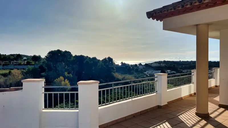 Ático en Altea la Vella con vistas panorámicas