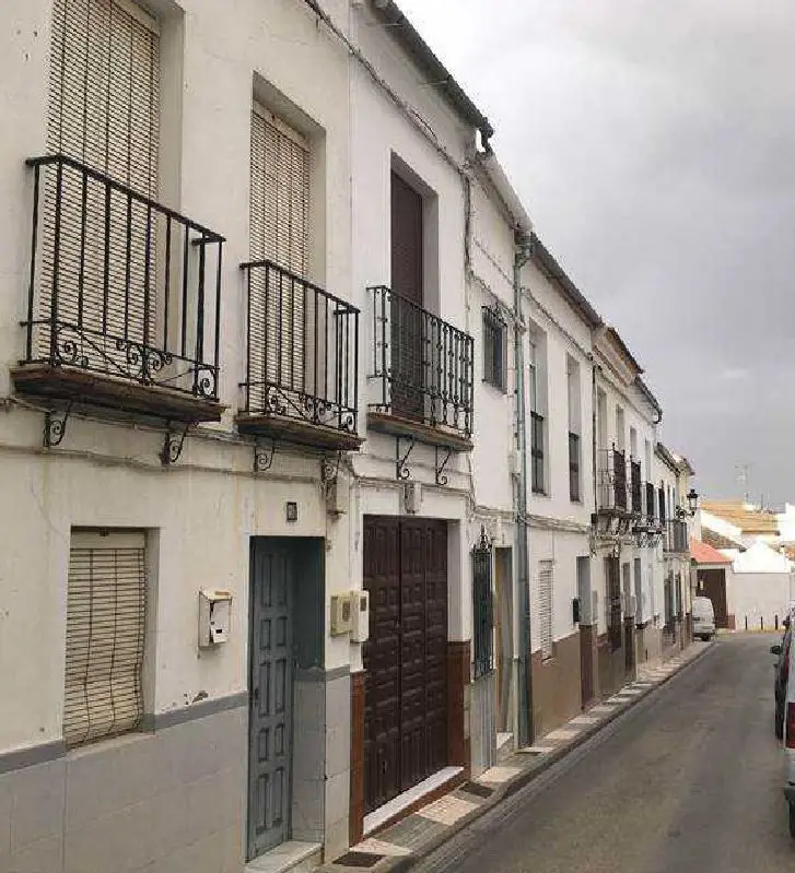 Casa Unifamiliar 94m2 4 Dormitorios 2 Baños Saucejo