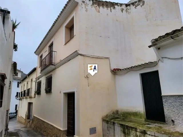 Apartamento 4 Dormitorios Antequera