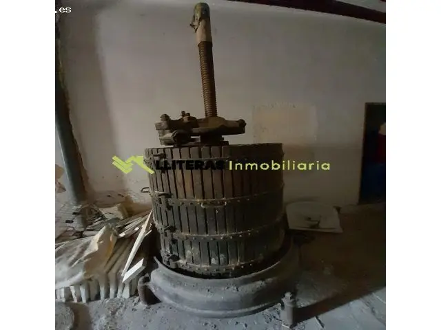 Edificio Señorial en Inca con Garaje y Jardín