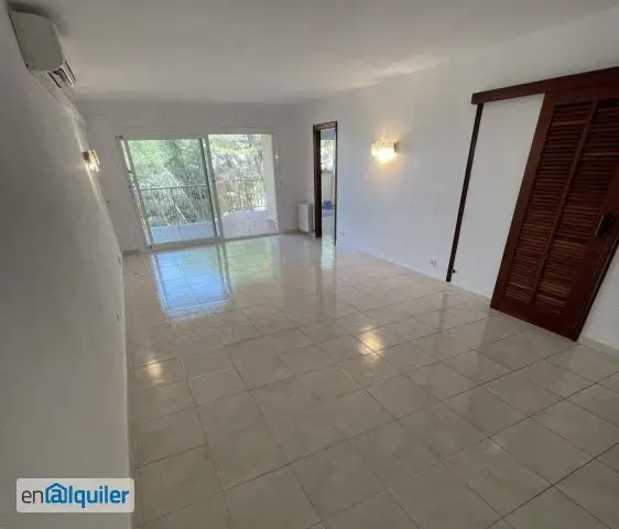 Alquiler piso con 2 habitaciones Cala vinyes