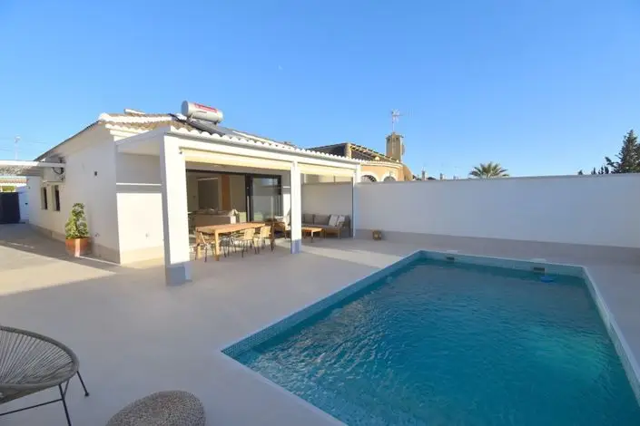 Villa 3 Dormitorios en Torrevieja