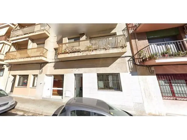 Apartamento Okupa en Sabadell para Inversores