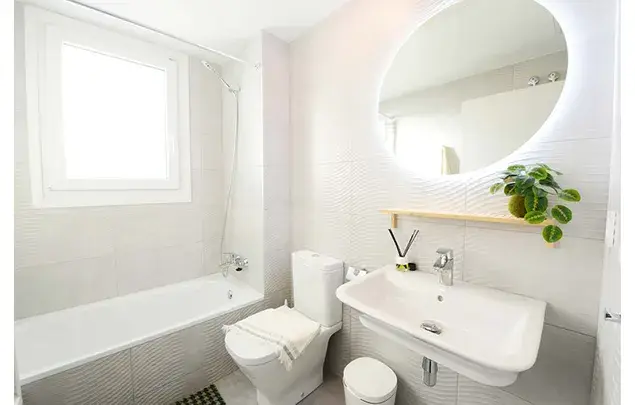 Habitaci	ón 100m	² Urduliz Estancia Media Larga