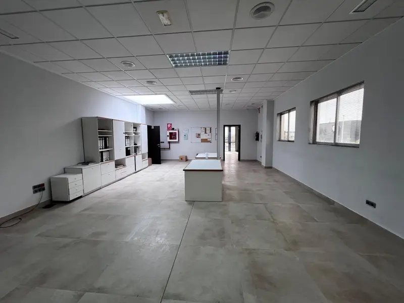 Nave Industrial en Alquiler Elche Torrellano 1950m²