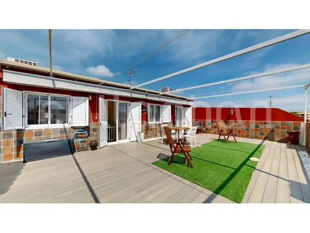 Dúplex Reformado en Playa de Xilxes Cerca del Mar