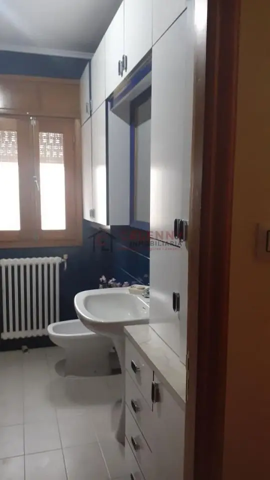 Venta Casa Amueblada Coles 4 Plantas Piscina Garaje
