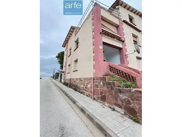 Edificio para Reformar en Tona 476m2