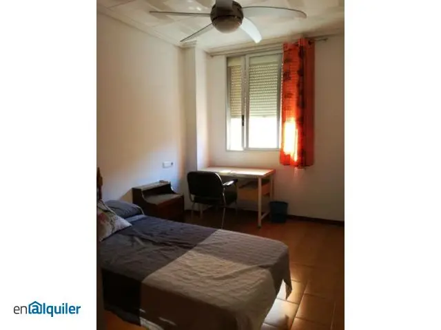 Alquiler piso estudiantes Algirós 4 dormitorios 2 baños