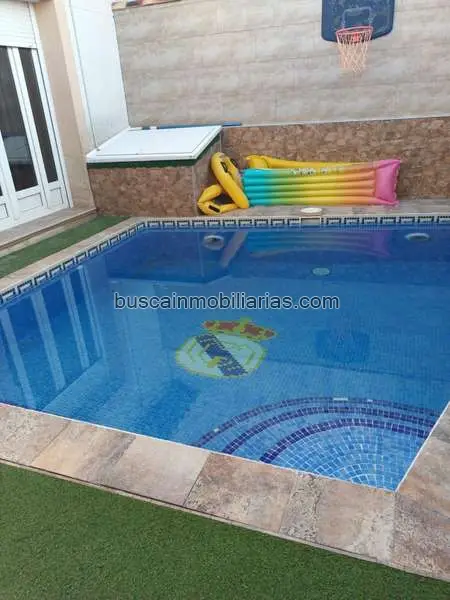 Dúplex en Borox con Piscina Privada y 3 Habitaciones