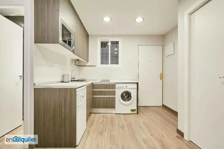 Piso Reformado Lavapies 40m2 Equipado Cerca Metro