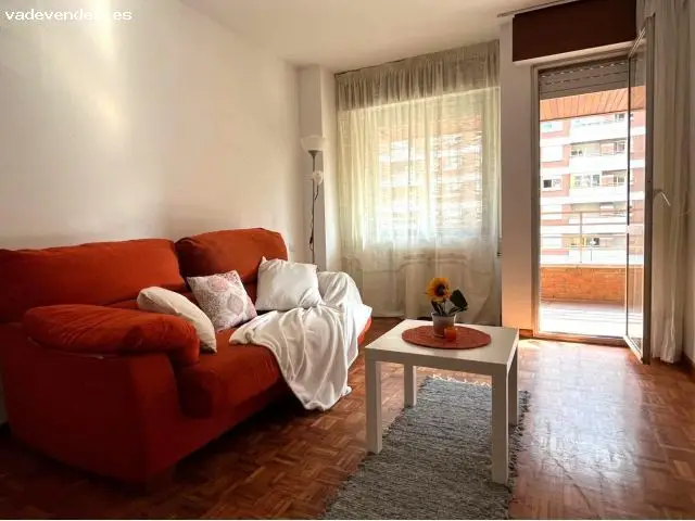 Amplia vivienda en Iturrama Pamplona 4 dormitorios 2 baños terraza garaje