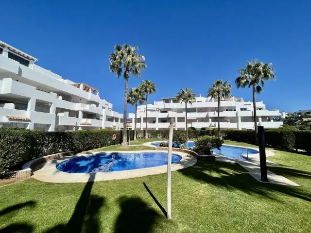 Piso de 2 Dormitorios en venta Selwo, España