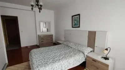 Piso en Venta A Pobra do Caramiñal 3 Dormitorios Cerca de la Playa
