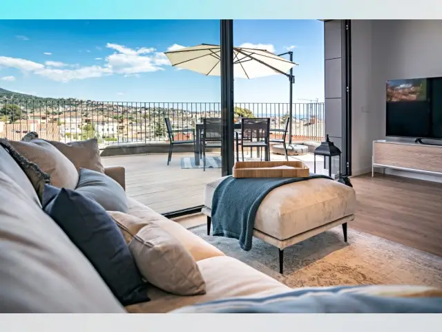 Apartamento 3 Dormitorios Alella Vistas al Mar Alquiler Larga Temporada