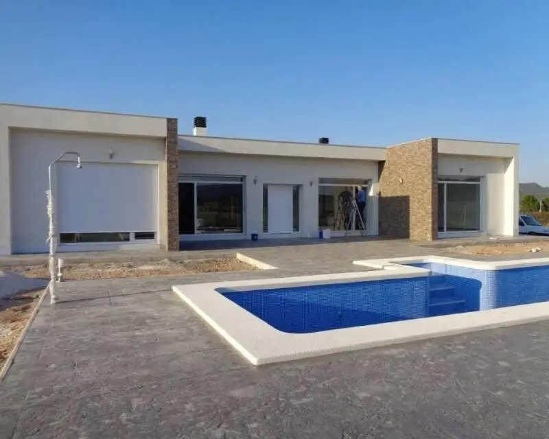 Villas de Lujo en Pinoso:  Nuevas Villas con Piscina y Vistas