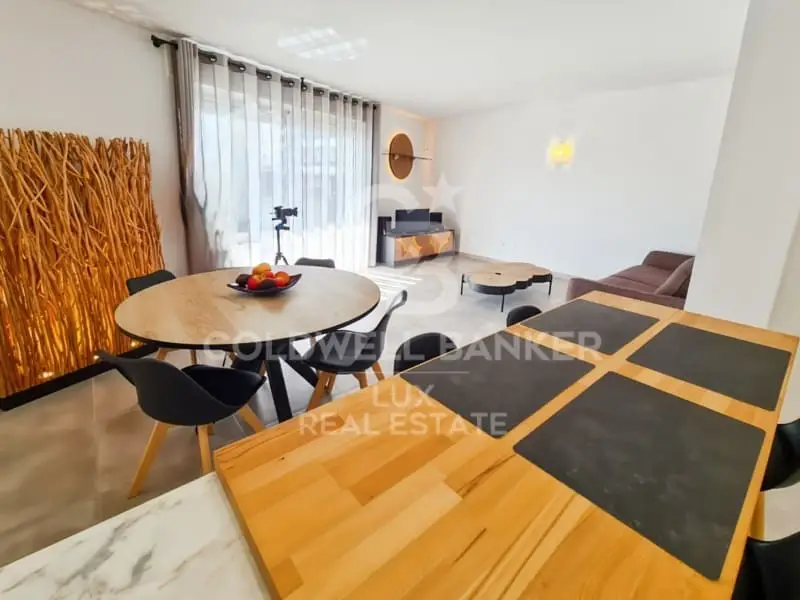 Apartamento en Venta Empuriabrava con Vistas al Canal y Licencia Turistica