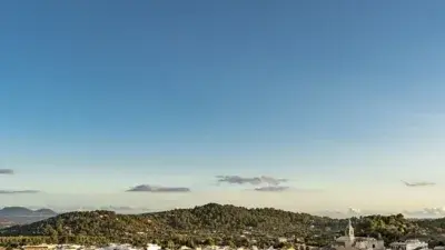 Casa en Alaró con Vistas Panorámicas y Piscina