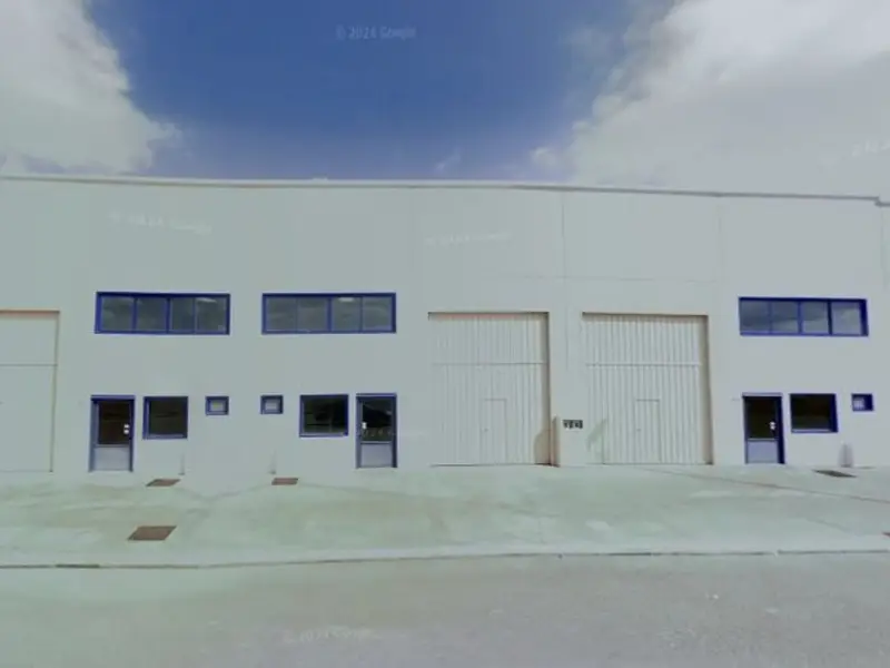 Nave Industrial en Venta en Burguillos Sevilla 284m2