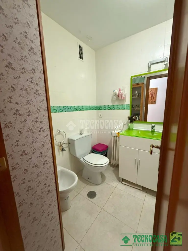 Piso en venta en Tarancon con 4 dormitorios y garaje