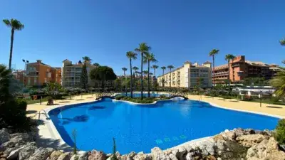 Apartamento en venta en Avenida Islanbtilla, Número 1