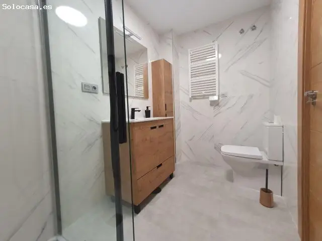 Piso Reformado en La Zubia 2 Dormitorios Cochera Trastero