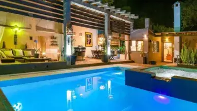 Villa de Lujo en Almuñécar con Vistas al Mar