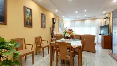Casa en Artesa de Lleida cerca de Lleida con garaje amplio y dos viviendas