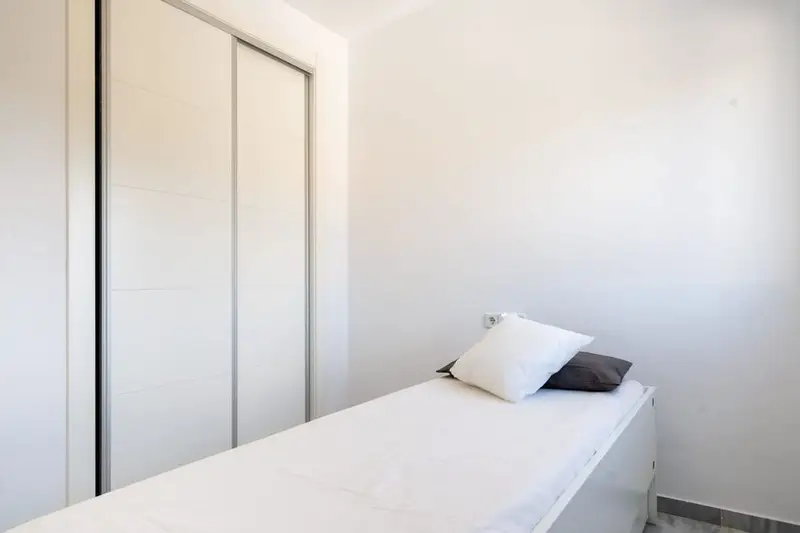 Atico de Lujo en Cabopino Marbella Este 3 Dormitorios 1 Baño