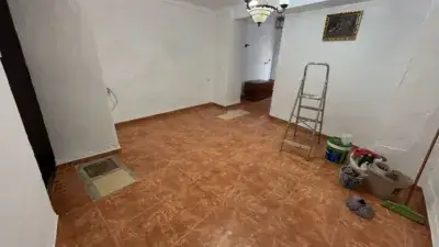 Casa en Venta en Alameda: Amplia y Económica