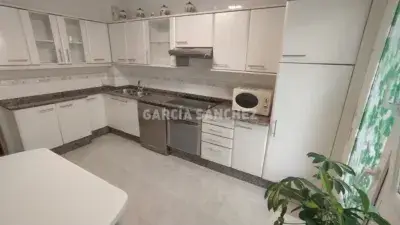 Piso en venta en Boiro cerca de la playa