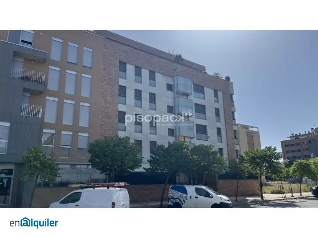 Alquiler Piso con Garaje y Trastero Berrioplano Nuevo Artica