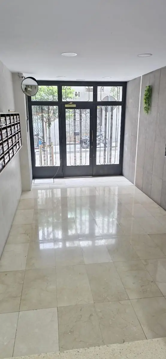 Piso en venta Poble-sec Barcelona 4 habitaciones 2 baños reformado