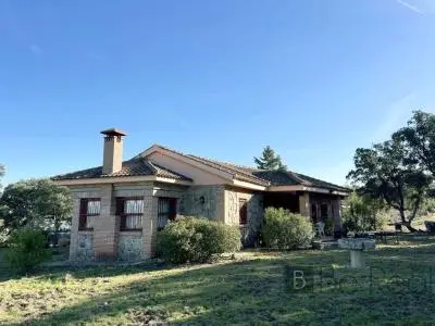 Chalet Independiente 51 Hectareas Valdemorillo Madrid