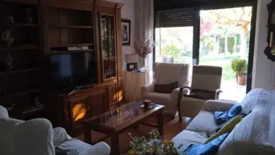 Dúplex en Villanueva de Gállego 225m2 con Jardín y Piscina