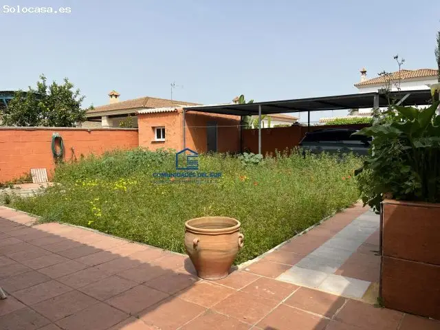 Chalet Independiente en Parcela No Urbana con Jardín