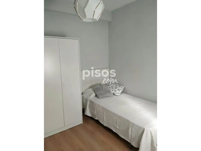 Habitacion en Alquiler cerca Carlos III Madrid
