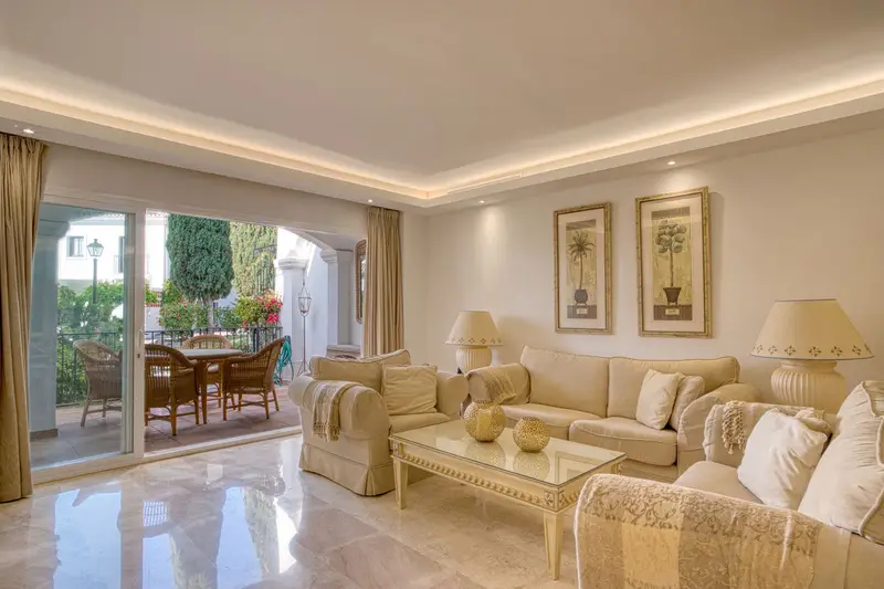 Apartamento 2 Dormitorios Milla de Oro Marbella