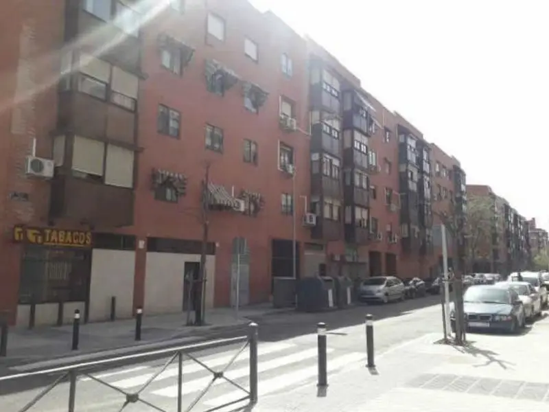 venta Piso en Butarque, Villaverde (3SPMADRIDPM136939DULZURA)- Globaliza