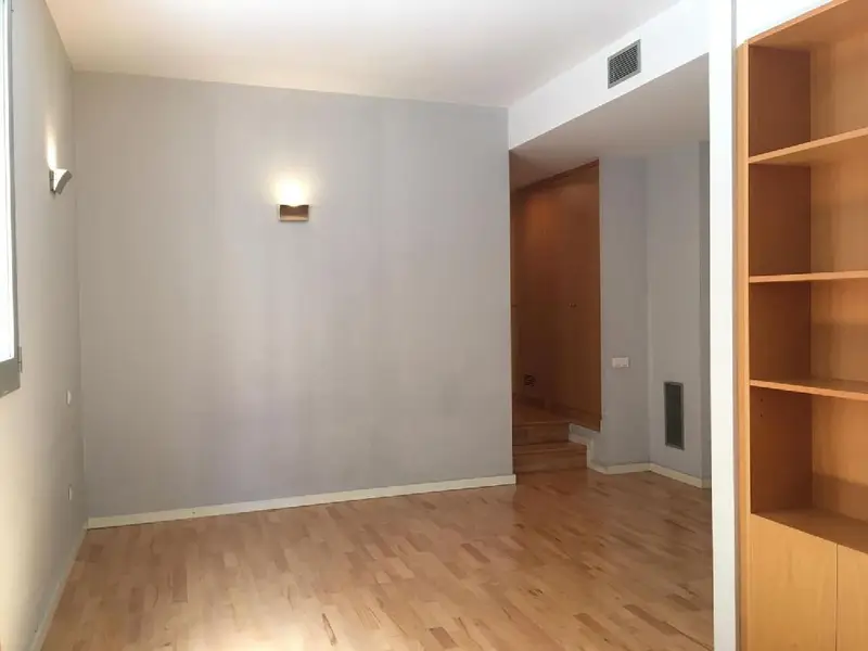 Venta Piso 2 habitaciones Barcelona Finca 2008