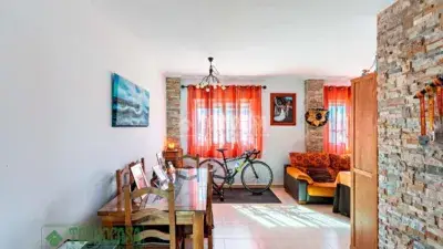 Piso en Venta Alora 3 Dormitorios 2 Baños