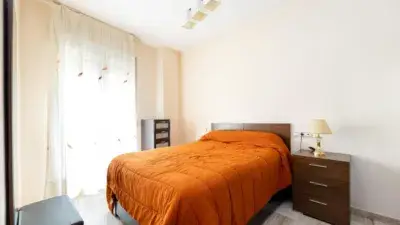 Piso en Venta en Armilla con Garaje y Terraza